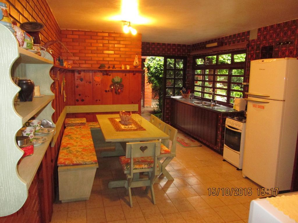Casa Goldoni Gramado Βίλα Δωμάτιο φωτογραφία